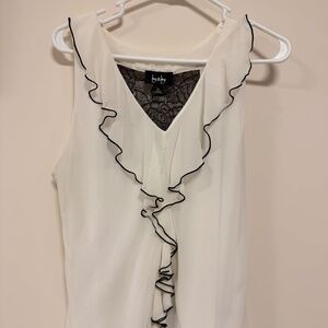 White Sleeveless Shirt with Lace back